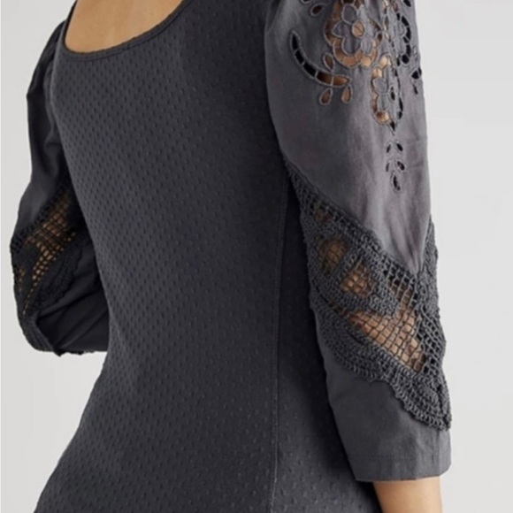 Free People NWT gray knit top with embroidered and crocheted 3/4 woven sleeves - Picture 7 of 8